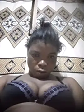 Snapshot of Debyberrygh chatting on July 5, 10:39 pm Debyberrygh online show from July 5, 10:39 pm