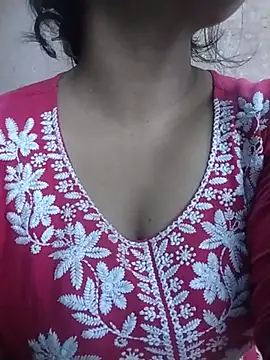 Wild-lovw online show from July 9, 8:40 am