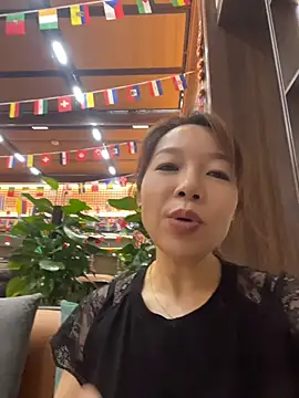 si-si-love online show from July 6, 8:55 am