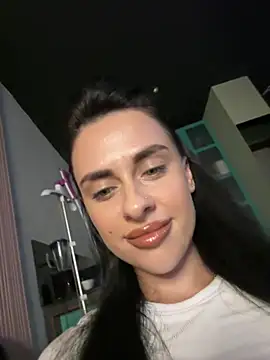 Snapshot of TatiUA chatting on July 6, 4:42 pm TatiUA online show from July 6, 4:42 pm