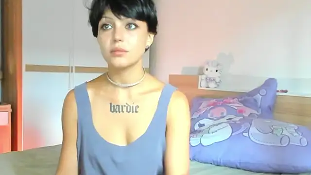 JennyMiuMiu online show from July 17, 11:17 am