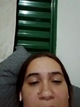 Snapshot of lohlopes chatting on July 19, 1:42 am lohlopes online show from July 19, 1:42 am