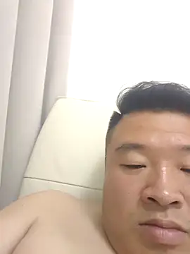Snapshot of xiaowu2323 chatting on July 9, 6:12 pm xiaowu2323 online show from July 9, 6:12 pm