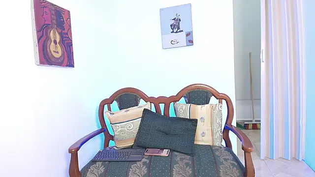 eva-rousee online show from July 21, 2:19 pm
