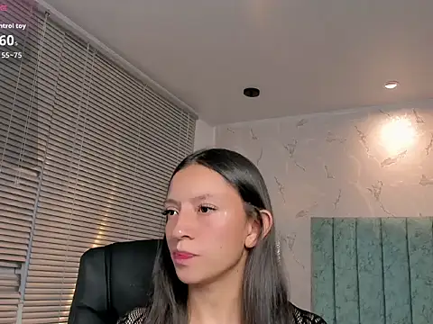 Mia velmont online show from August 7, 4:14 am