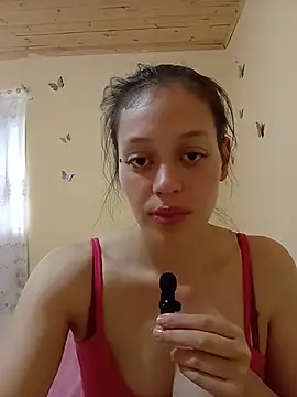 Snapshot of ValentinaNoirr chatting on July 21, 10:23 pm ValentinaNoirr online show from July 21, 10:23 pm