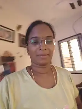 Snapshot of telugu_harika chatting on July 10, 12:19 pm telugu harika online show from July 10, 12:19 pm