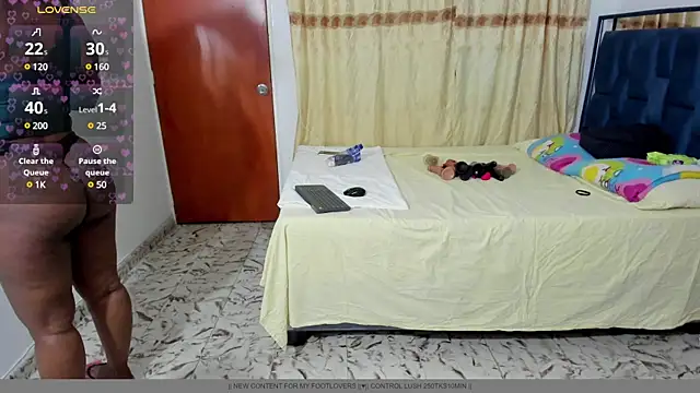 LupeAdams online show from December 7, 4:42 am