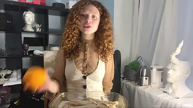 Snapshot of ElenaVanderbilt chatting on July 10, 8:11 pm ElenaVanderbilt online show from July 10, 8:11 pm
