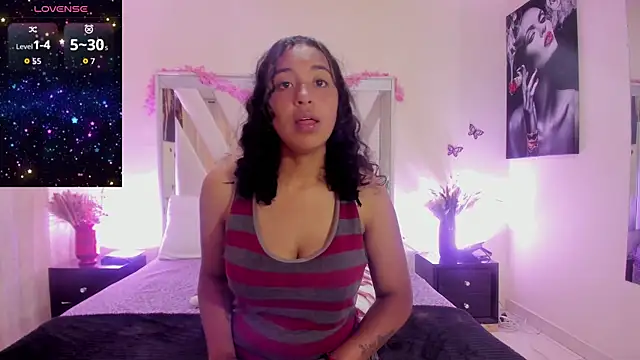 Snapshot of coral_monrroy chatting on July 15, 8:36 pm coral monrroy online show from July 15, 8:36 pm