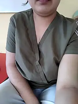 FlowerKush online show from July 13, 6:05 am