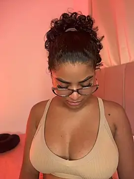 karlitamonroe online show from July 19, 3:21 am