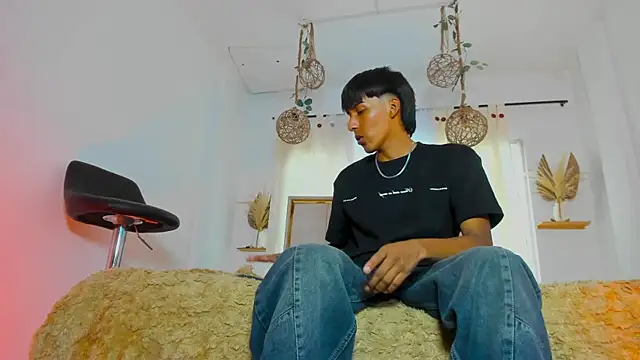 Snapshot of Ousuke_noir chatting on July 18, 8:45 pm Ousuke noir online show from July 18, 8:45 pm