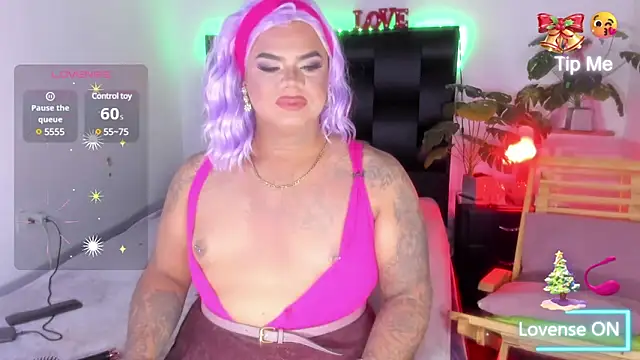 Snapshot of isabelleandbrand chatting on December 11, 12:55 pm isabelleandbrand online show from December 11, 12:55 pm