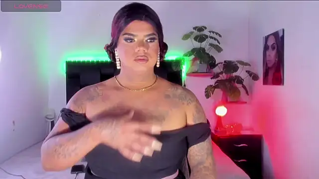 Snapshot of isabelleandbrand chatting on January 14, 12:45 pm isabelleandbrand online show from January 14, 12:45 pm