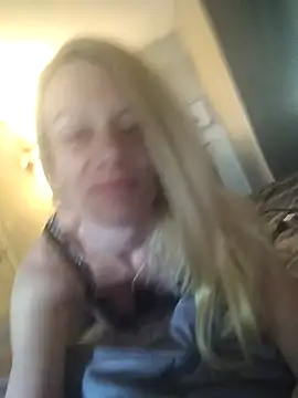 OnlyMe4U online show from July 13, 3:15 pm