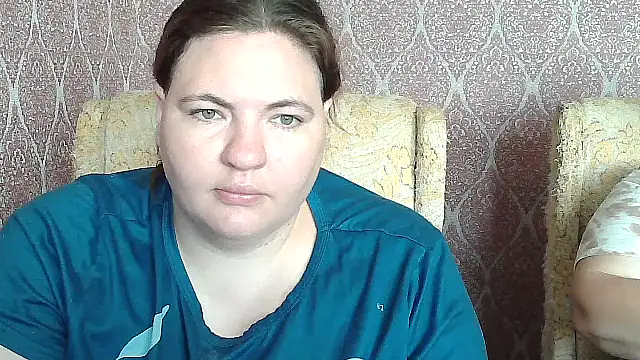 Snapshot of AlbertaAndSharon chatting on July 15, 11:26 am AlbertaAndSharon online show from July 15, 11:26 am