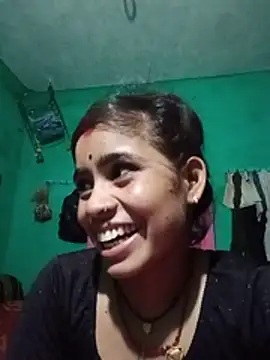 Snapshot of Hotty_meena chatting on July 13, 2:42 pm Hotty meena online show from July 13, 2:42 pm