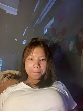-Qincy- online show from July 14, 10:59 pm