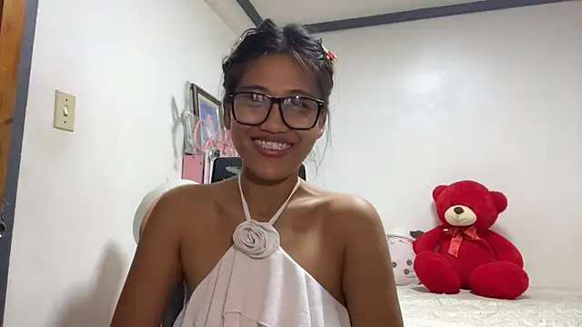Snapshot of LulaVanorder chatting on July 15, 11:26 am LulaVanorder online show from July 15, 11:26 am