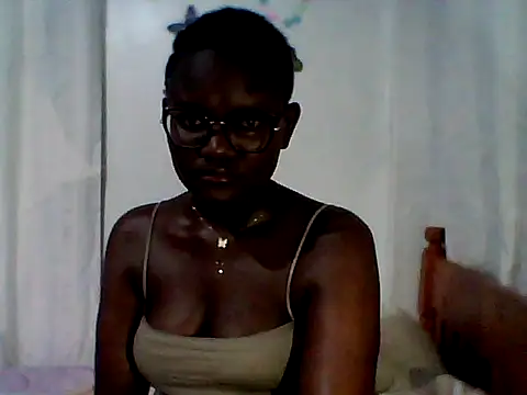 Snapshot of finegirlsheila chatting on July 17, 7:30 pm finegirlsheila online show from July 17, 7:30 pm