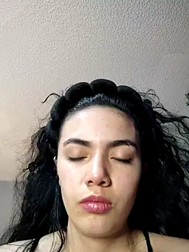 laura mon online show from August 9, 3:23 am