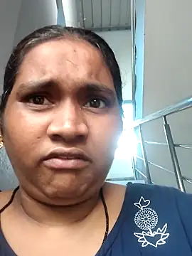 Snapshot of RiyaHot chatting on July 15, 12:10 pm RiyaHot online show from July 15, 12:10 pm