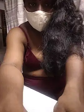Snapshot of RiyaHot chatting on July 28, 7:39 pm RiyaHot online show from July 28, 7:39 pm