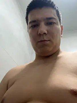 Snapshot of im_luckyBoy chatting on July 15, 1:49 pm im luckyBoy online show from July 15, 1:49 pm