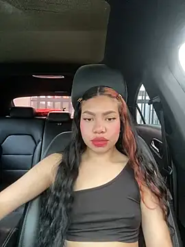 Snapshot of MelodyyXXX chatting on July 15, 2:00 pm MelodyyXXX online show from July 15, 2:00 pm