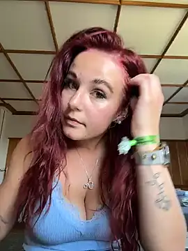 Nina-Sophie online show from July 17, 2:45 pm