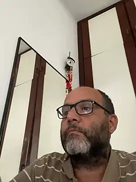 Snapshot of CASALSAFADOONE chatting on July 15, 8:03 pm CASALSAFADOONE online show from July 15, 8:03 pm