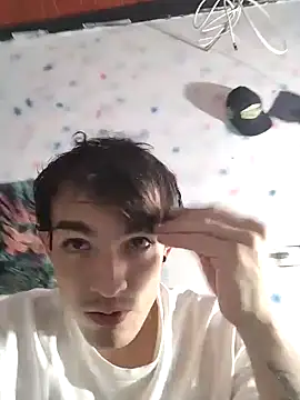 Snapshot of Desmon_maykiin chatting on July 18, 11:52 pm Desmon maykiin online show from July 18, 11:52 pm
