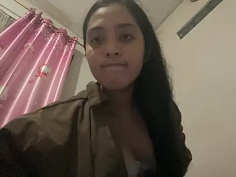 hazelnuties online show from July 17, 1:51 pm