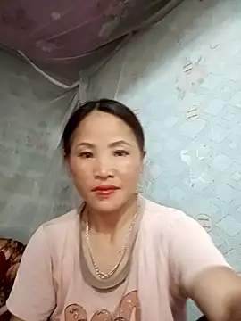 Snapshot of Mie-Miee chatting on July 17, 1:18 pm Mie-Miee online show from July 17, 1:18 pm