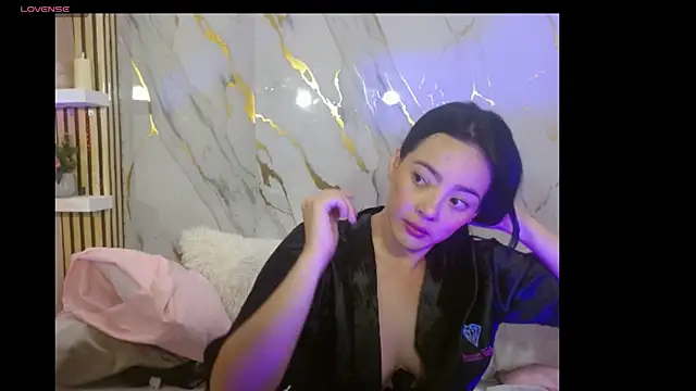 Snapshot of CHARMMYKITTY11 chatting on July 19, 3:10 am CHARMMYKITTY11 online show from July 19, 3:10 am