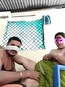 Snapshot of pinky_28 chatting on July 23, 5:16 am pinky 28 online show from July 23, 5:16 am