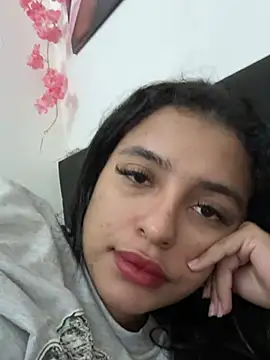 Snapshot of ana_maria11_ chatting on July 19, 7:34 am ana maria11 online show from July 19, 7:34 am