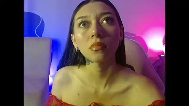 Cherry Blomm online show from July 22, 1:03 pm