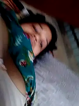 Priya sharma16 online show from July 30, 12:42 am