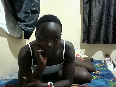 Snapshot of Cute_lattifa chatting on July 20, 8:55 pm Cute lattifa online show from July 20, 8:55 pm