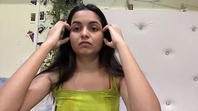 DainaFucci online show from July 23, 6:06 pm