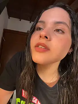 Snapshot of IvyValentine chatting on February 17, 9:08 pm IvyValentine online show from February 17, 9:08 pm