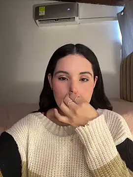 Snapshot of IvyValentine chatting on March 7, 8:00 pm IvyValentine online show from March 7, 8:00 pm