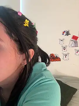 Snapshot of IvyValentine chatting on October 31, 7:59 pm IvyValentine online show from October 31, 7:59 pm