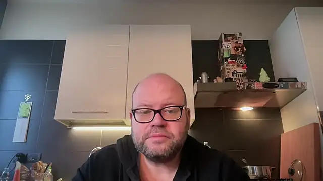 theitalianbear online show from March 7, 5:59 am