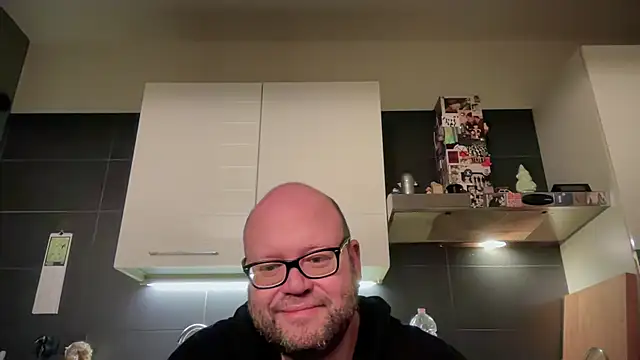 theitalianbear online show from April 2, 9:01 pm