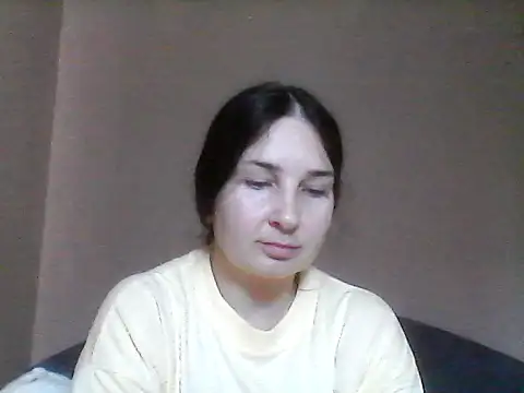 Kirahugme online show from August 5, 1:58 pm