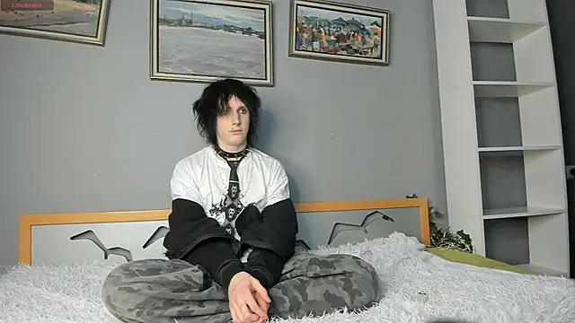 Snapshot of Ember_Vixen chatting on July 25, 9:56 pm Ember Vixen online show from July 25, 9:56 pm