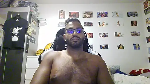 Snapshot of xXxChrisKissxXx chatting on July 26, 6:59 pm xXxChrisKissxXx online show from July 26, 6:59 pm